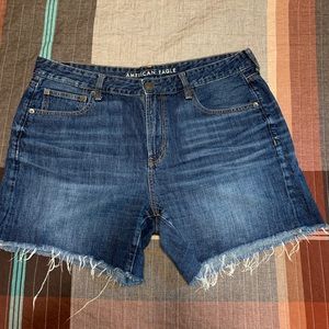 “Tomgirl Midi” Shorts by AEO